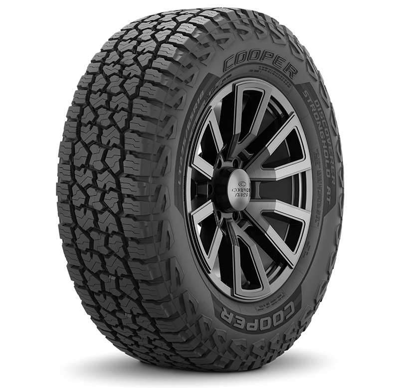 LT245/70R17 LRE 119/116R COOPER DISCOVERER STRONGHOLD AT BLK